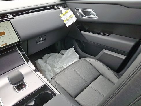 Certified 2026 Land Rover Range Rover Velar Dynamic SE image 14