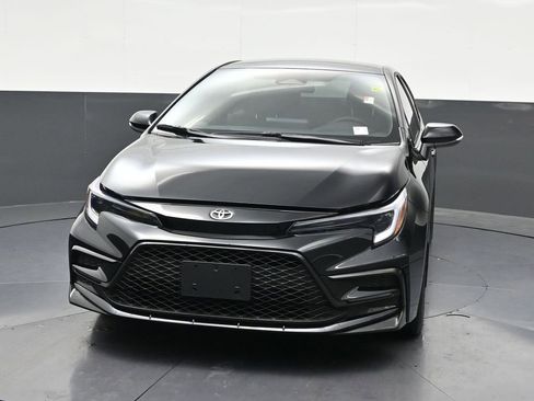 Used 2026 Toyota Corolla SE FWD image 9