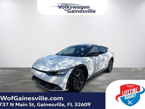 Used 2024 Kia EV6 Light RWD image 3