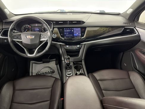 Used 2020 Cadillac XT6 Premium Luxury image 4