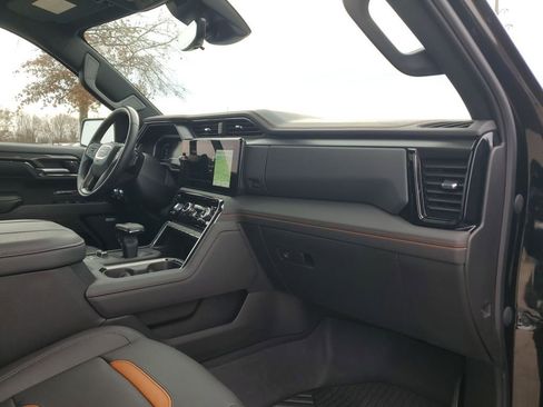 Certified 2023 GMC Sierra 1500 AT4 w/ AT4 Premium Package image 33