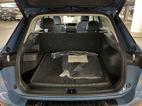 New 2026 Volkswagen Tiguan SE AWD/4WD image 38