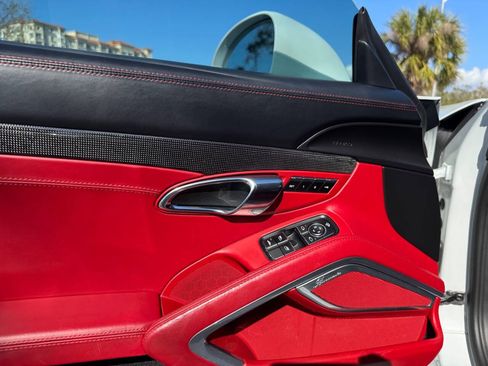 Used 2015 Porsche 911 Turbo S image 52