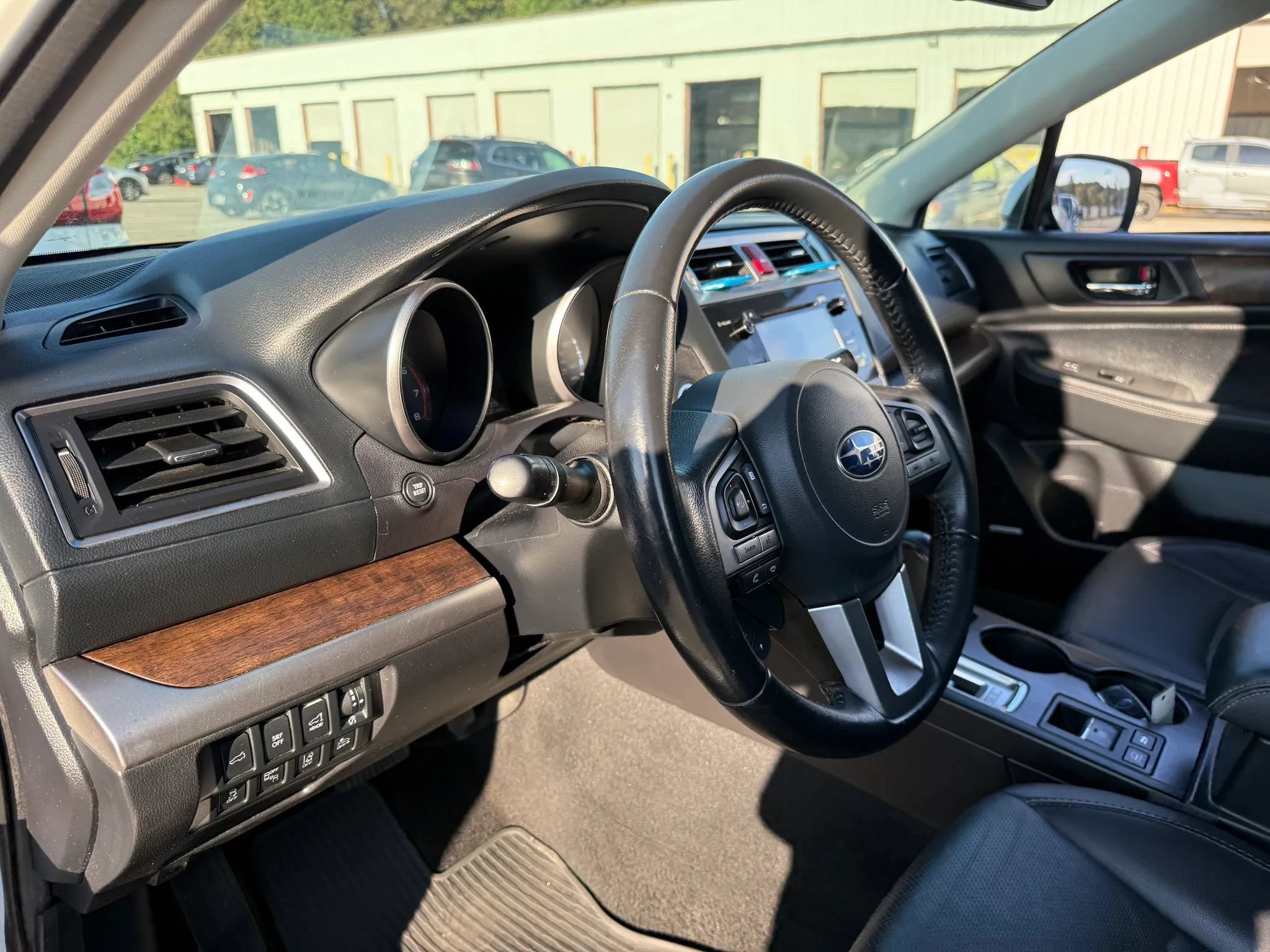 Used 2017 Subaru Outback 2.5i Limited AWD/4WD image 17