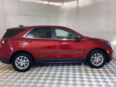 Used 2024 Chevrolet Equinox LT image 4