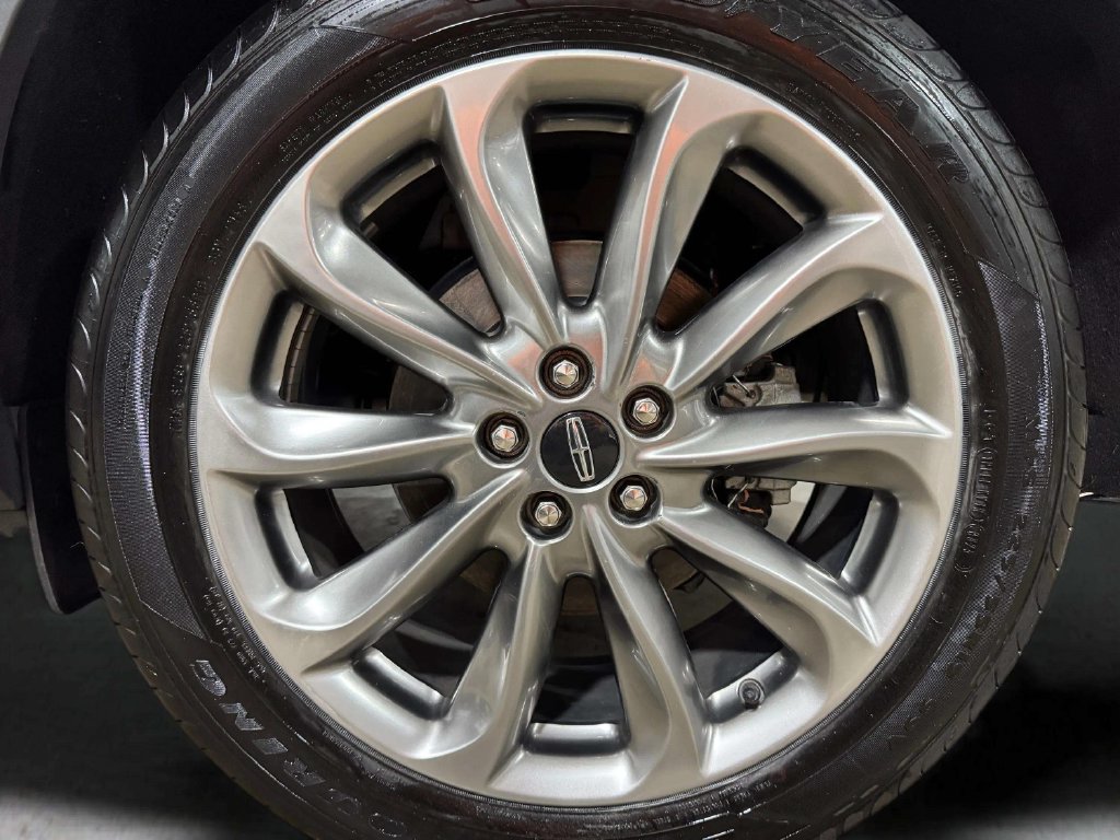 Certified 2020 Lincoln Corsair AWD w/ Premium Package image 28
