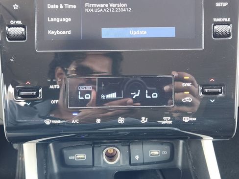 Used 2024 Hyundai Tucson SEL FWD image 17