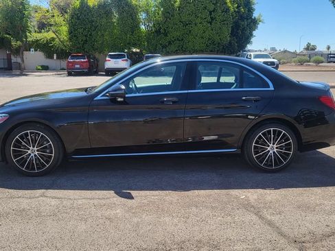 Used 2019 Mercedes-Benz C 300 Sedan image 5