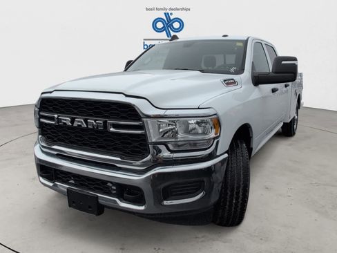 Used 2023 RAM 2500 Tradesman image 3