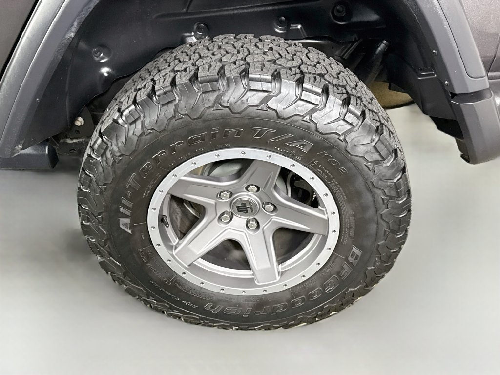 Used 2021 Jeep Wrangler Unlimited Rubicon AWD/4WD image 33