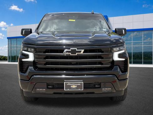 Used 2025 Chevrolet Silverado 1500 High Country w/ Midnight Edition AWD/4WD image 2