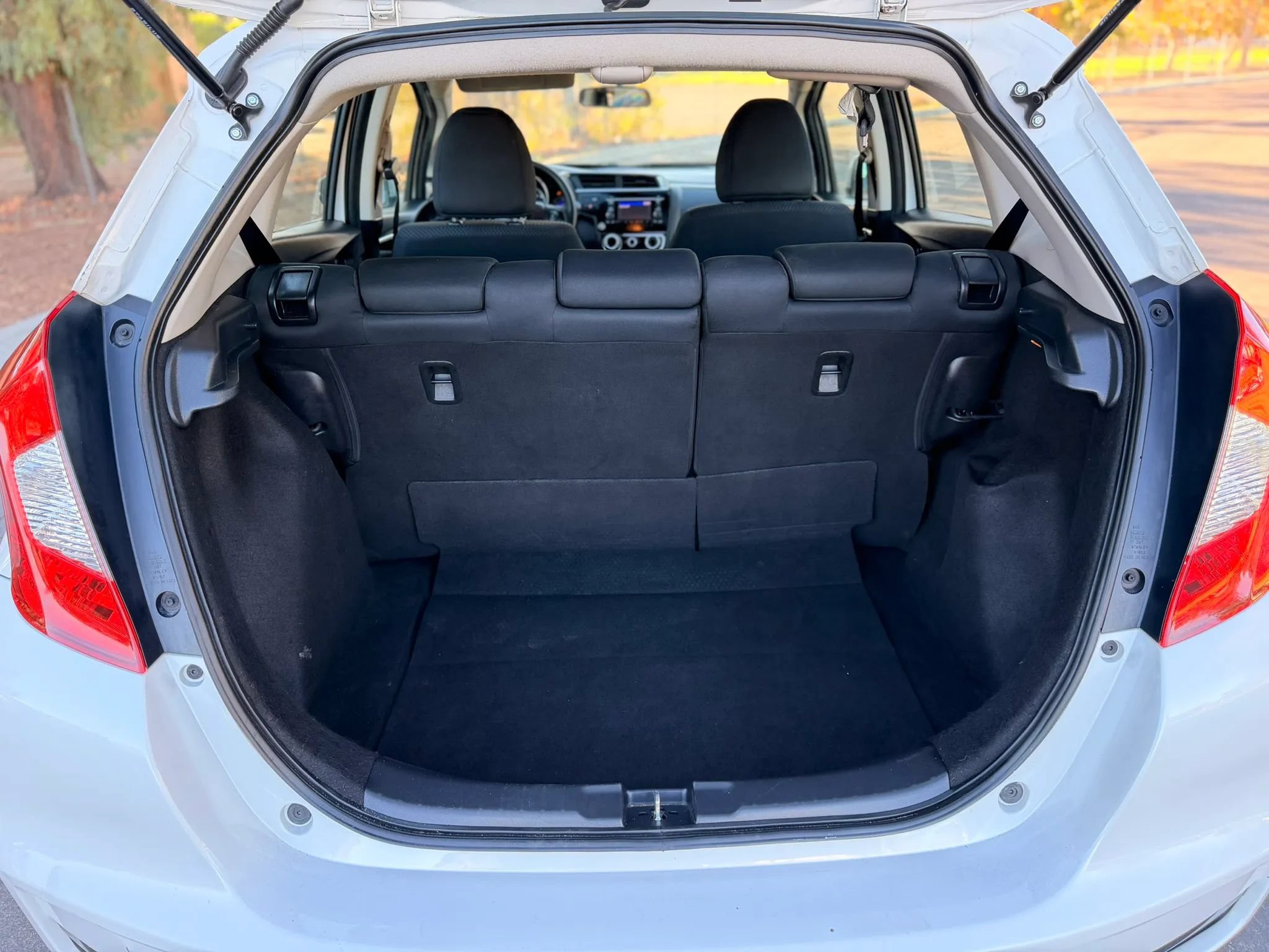 Used 2019 Honda Fit LX image 10