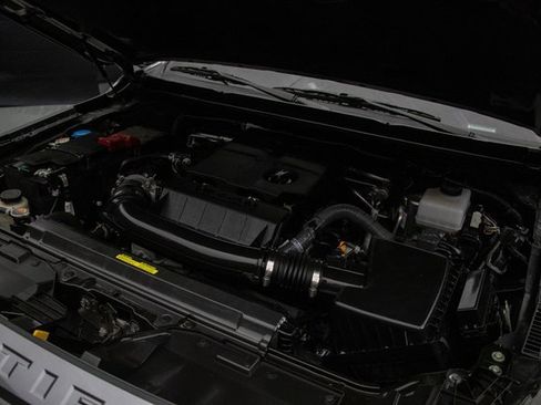 Used 2024 Nissan Frontier SV w/ SV Convenience Package image 26