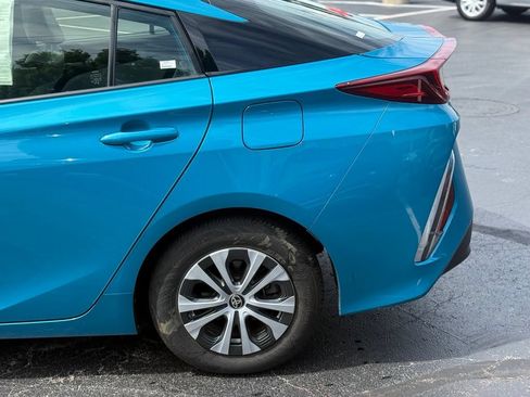 Used 2020 Toyota Prius Prime XLE FWD image 4