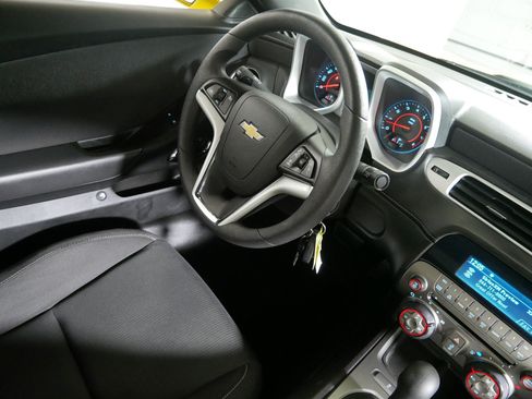 Used 2012 Chevrolet Camaro LT RWD image 9
