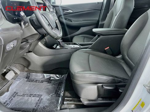 Used 2024 Buick Encore GX Preferred FWD image 25