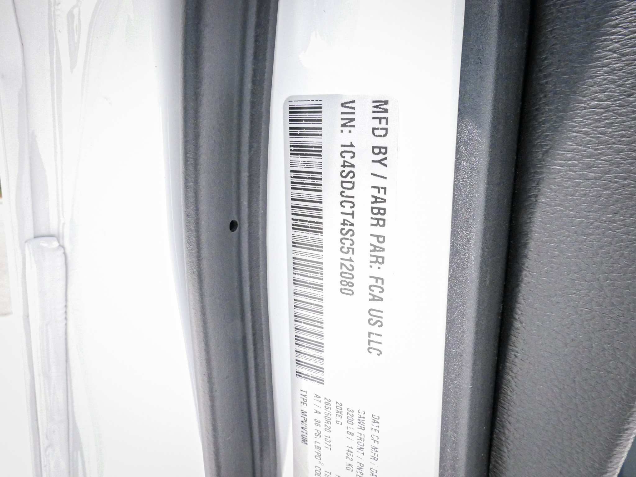 Used 2025 Dodge Durango R/T AWD/4WD image 36