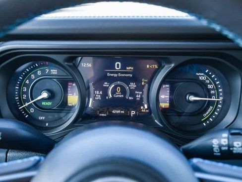 Used 2024 Jeep Wrangler Unlimited Rubicon 4xe image 28