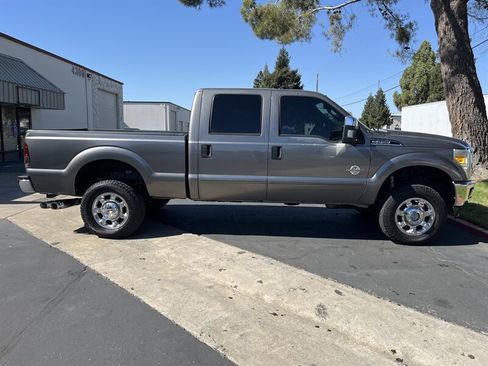 Used 2011 Ford F250 XLT w/ XLT Premium Pkg image 15