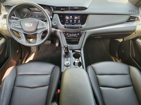 Used 2023 Cadillac XT5 Luxury FWD image 7