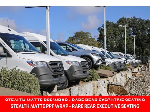 Used 2025 Cadillac Escalade Sport Platinum AWD/4WD image 47