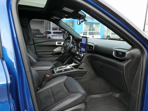 Certified 2022 Ford Explorer ST w/ Equipment Group 401A image 15