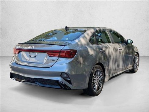 Used 2022 Kia Forte GT-Line w/ GT-Line Premium Package image 5