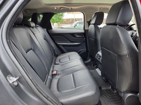 Used 2018 Jaguar F-PACE Premium AWD/4WD image 18