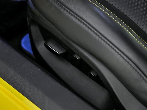 Used 2018 Chevrolet Corvette Z06 RWD image 25