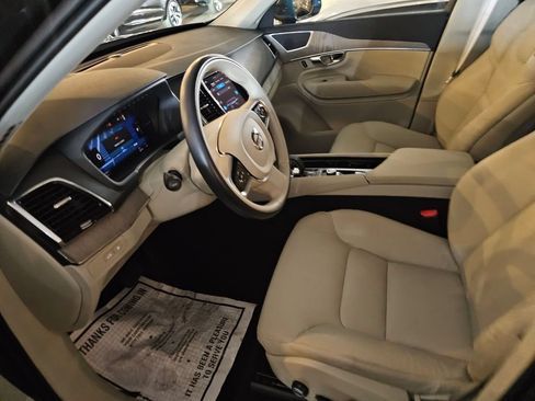 Certified 2025 Volvo XC90 T8 Plus w/ Protection Package Premier AWD/4WD image 15