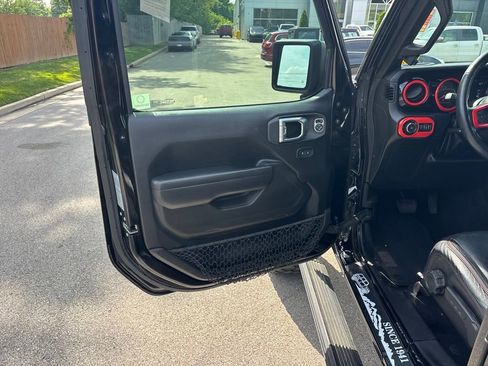 Used 2022 Jeep Wrangler Unlimited Sport AWD/4WD image 24
