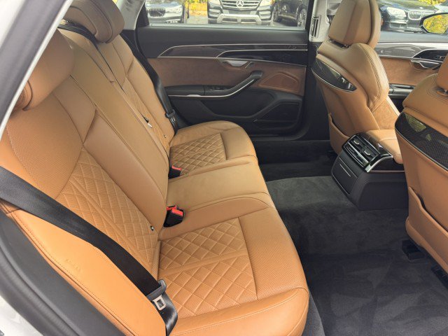 Used 2020 Audi S8 L AWD/4WD image 40