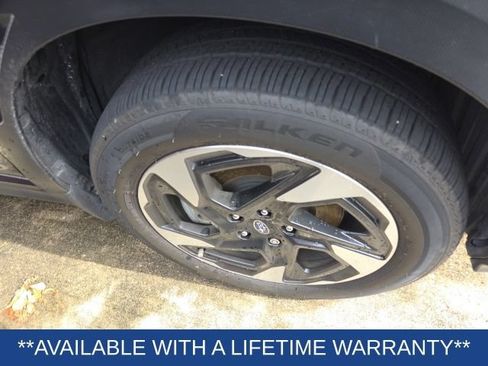 Used 2024 Subaru Crosstrek 2.5i Limited AWD/4WD image 5