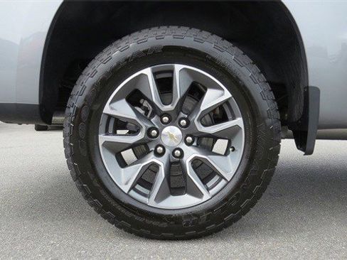 New 2024 Chevrolet Silverado 1500 Custom Trail Boss w/ LPO, Dark Essentials Package image 12