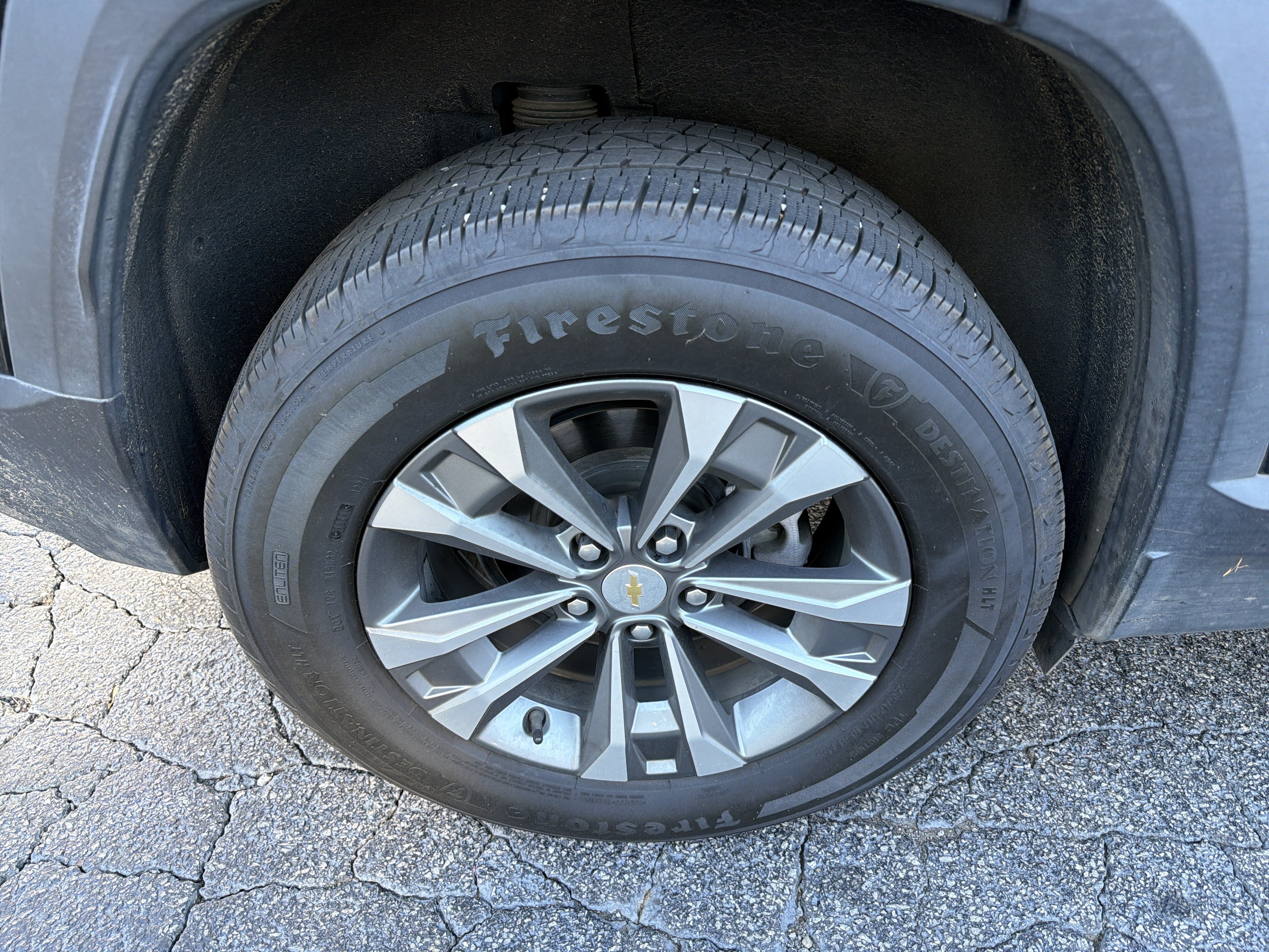 Used 2025 Chevrolet Equinox LT w/ Convenience Package II FWD image 8