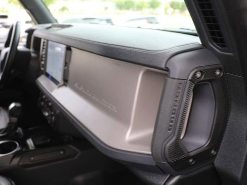 Used 2025 Ford Bronco Outer Banks AWD/4WD image 13