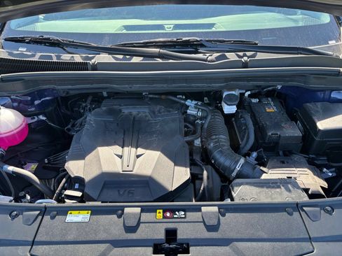 Used 2026 Kia Carnival FWD image 35