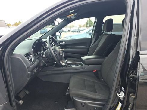 Used 2024 Dodge Durango SXT image 2