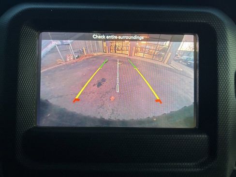 Used 2022 Jeep Wrangler Unlimited Sport image 29