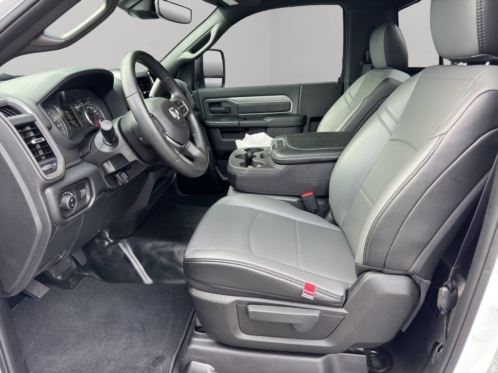 Used 2026 RAM 2500 Tradesman RWD image 4