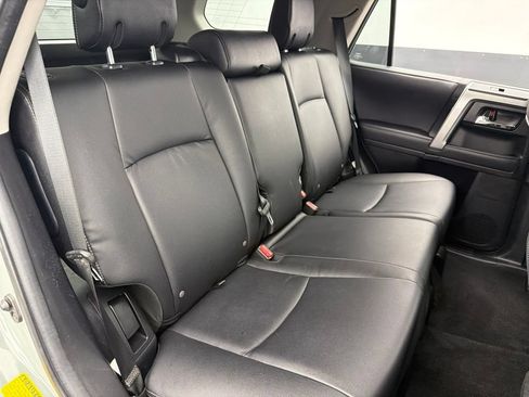 Used 2022 Toyota 4Runner TRD Sport AWD/4WD image 25