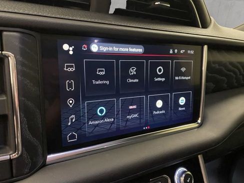 Used 2024 GMC Yukon Denali w/ Max Trailering Package AWD/4WD image 12