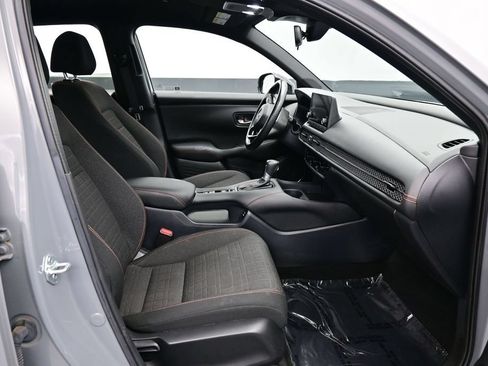 Used 2025 Honda HR-V Sport image 33