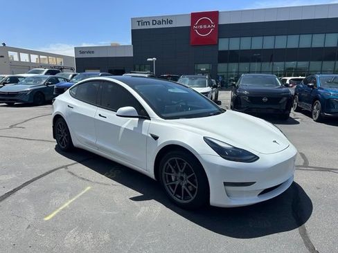 Used 2023 Tesla Model 3 Standard Range RWD image 1