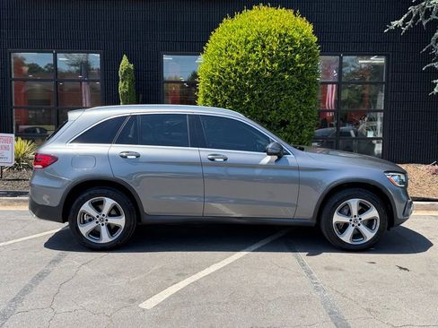 Used 2020 Mercedes-Benz GLC 300 w/ Parking Assistance Package image 21