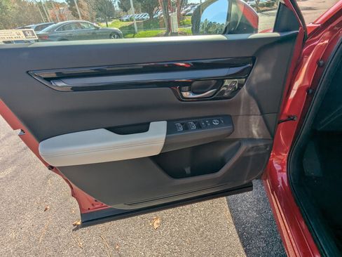 Used 2024 Honda CR-V EX-L image 17