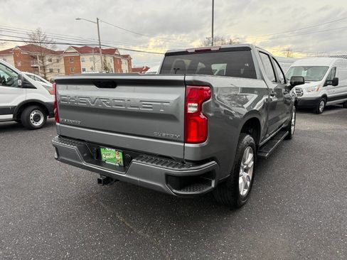 Used 2021 Chevrolet Silverado 1500 Custom image 3