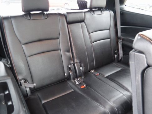 Used 2022 Honda Pilot TrailSport image 11