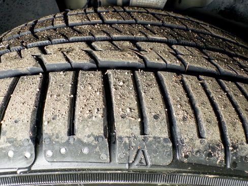 Used 2022 Tesla Model Y Performance image 34