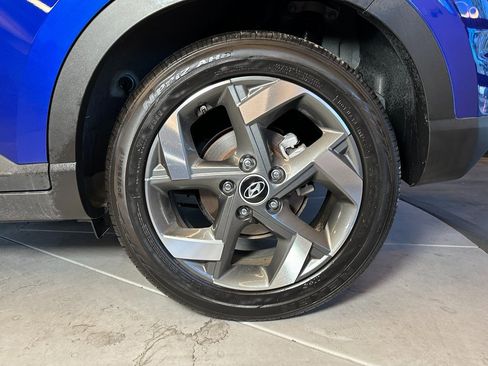 Used 2023 Hyundai Venue SEL w/ Cargo Package image 25